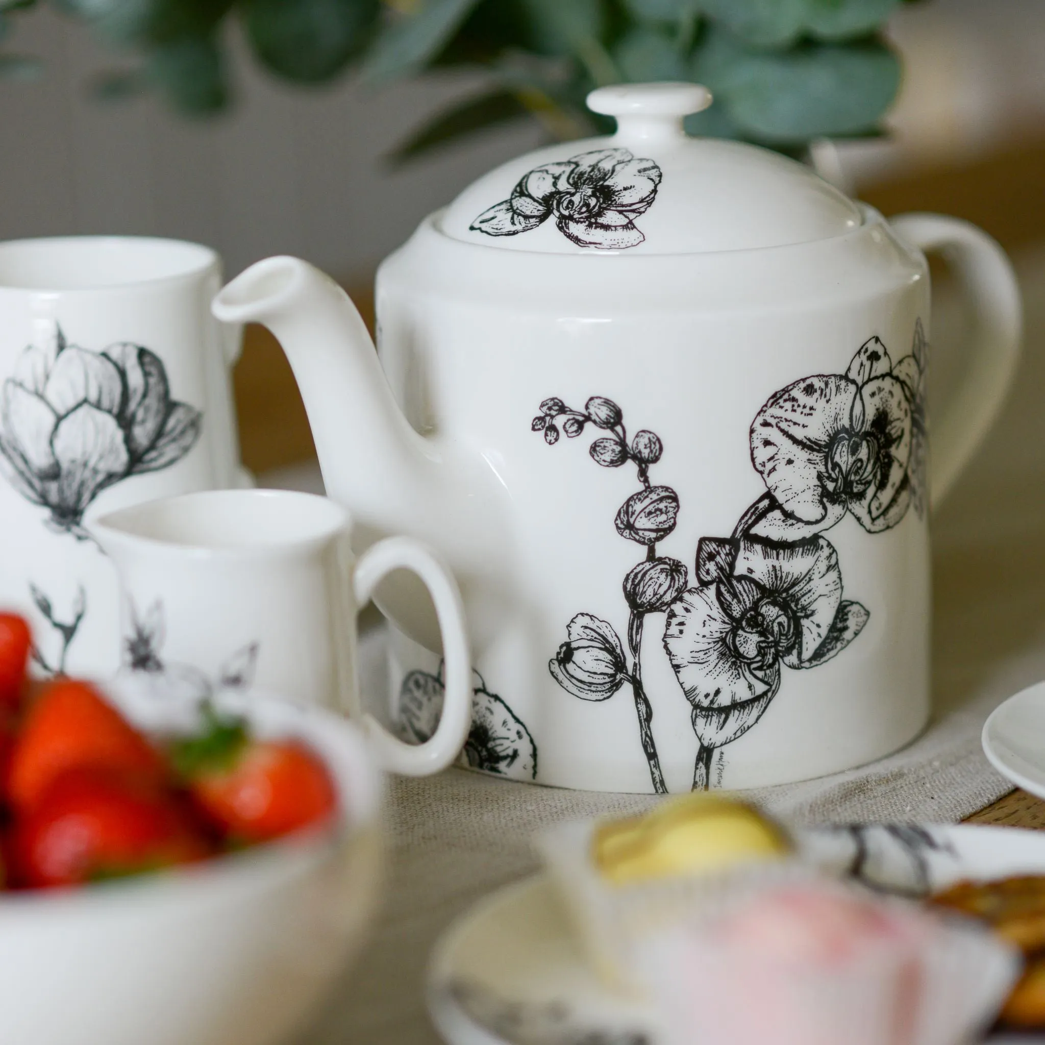 Fine Bone China Botanical Teapot