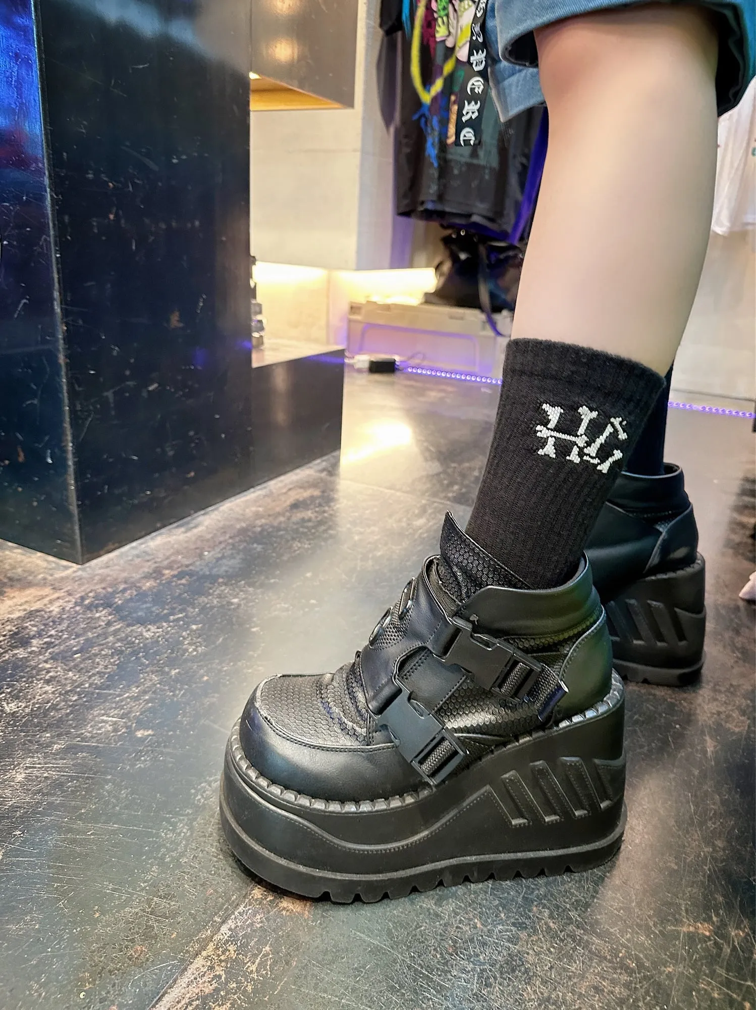Hypercore "Bones" Positive Vibes Only socks