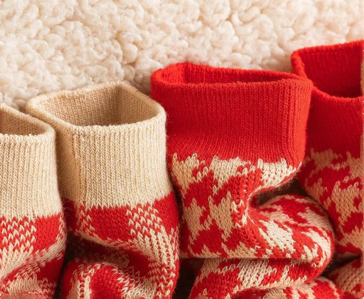 Red Retro Cotton Stockings Calf Length Christmas Gifts Series 3 Pairs