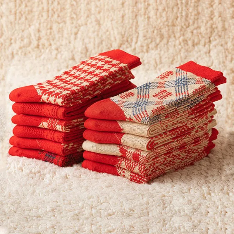 Red Retro Cotton Stockings Calf Length Christmas Gifts Series 3 Pairs